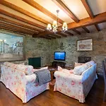 En Asturias Con Cine, Piscina, Bbq, Juegos, 14 Pax Villa