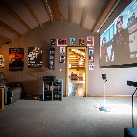 En Asturias Con Cine, Piscina, Bbq, Juegos, 14 Pax Villa Cobre