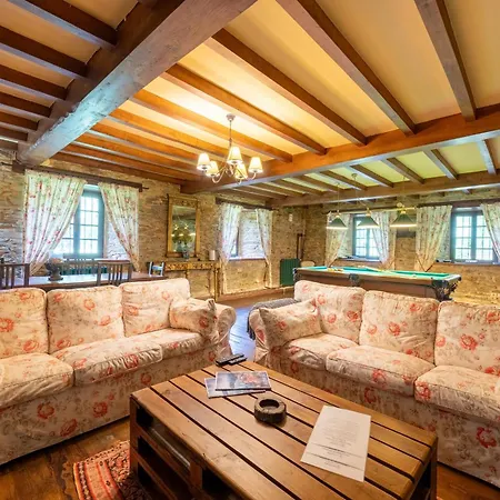 Villa En Asturias Con Cine, Piscina, Bbq, Juegos, 14 Pax *