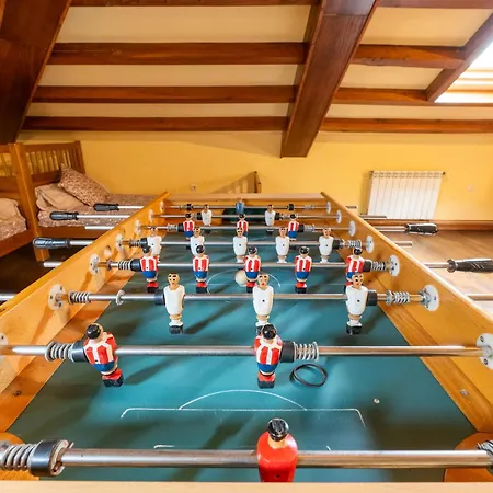En Asturias Con Cine, Piscina, Bbq, Juegos, 14 Pax *