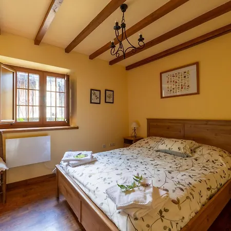 Villa En Asturias Con Cine, Piscina, Bbq, Juegos, 14 Pax
