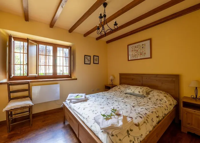 Villa En Asturias Con Cine, Piscina, Bbq, Juegos, 14 Pax